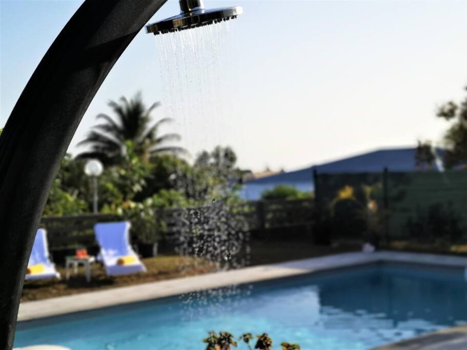 Villa Oneway, Piscine Privee, Classee 3 Etoiles Sainte-Rose Bagian luar foto
