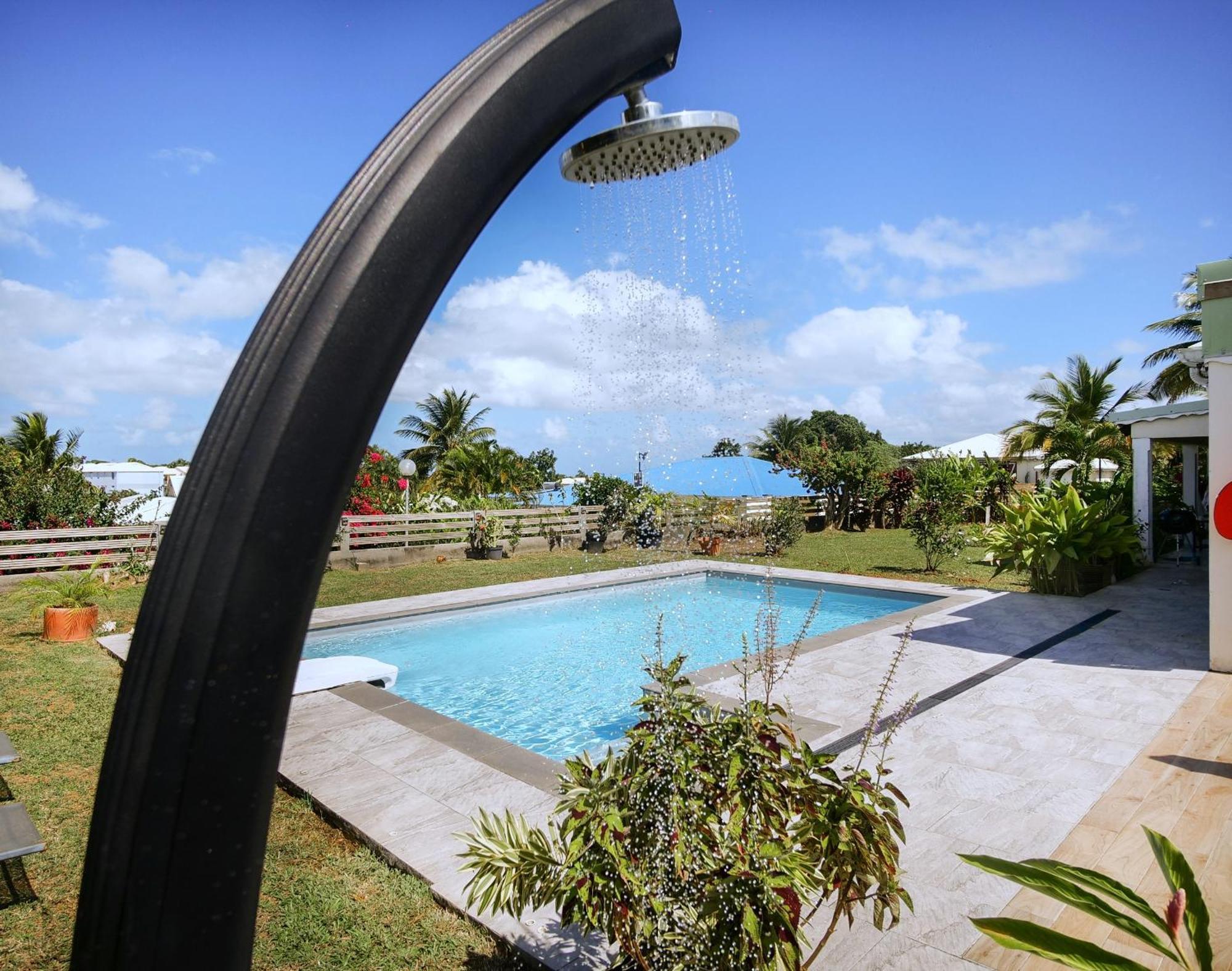 Villa Oneway, Piscine Privee, Classee 3 Etoiles Sainte-Rose Bagian luar foto